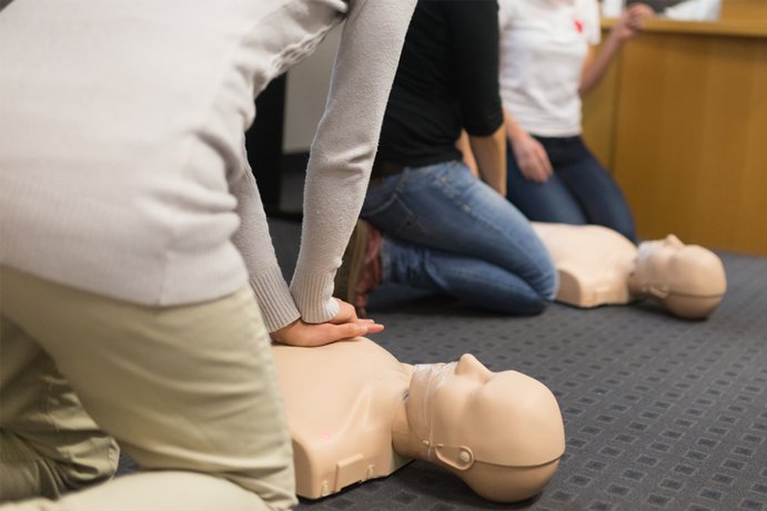 first aid ellesmere port